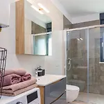 M****, New + Parking Apartment