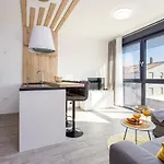Apartment M****, New + Parking *