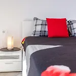Apartment M****, New + Parking