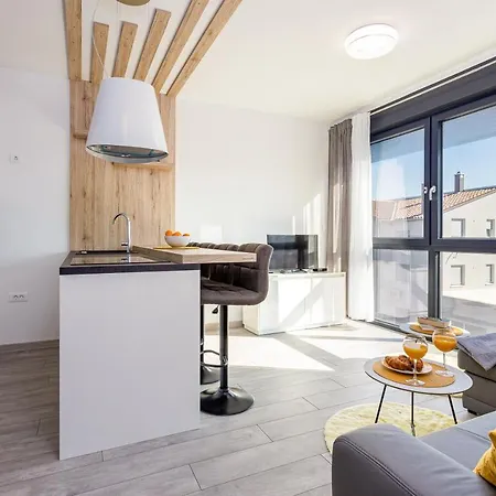Apartment M****, New + Parking *